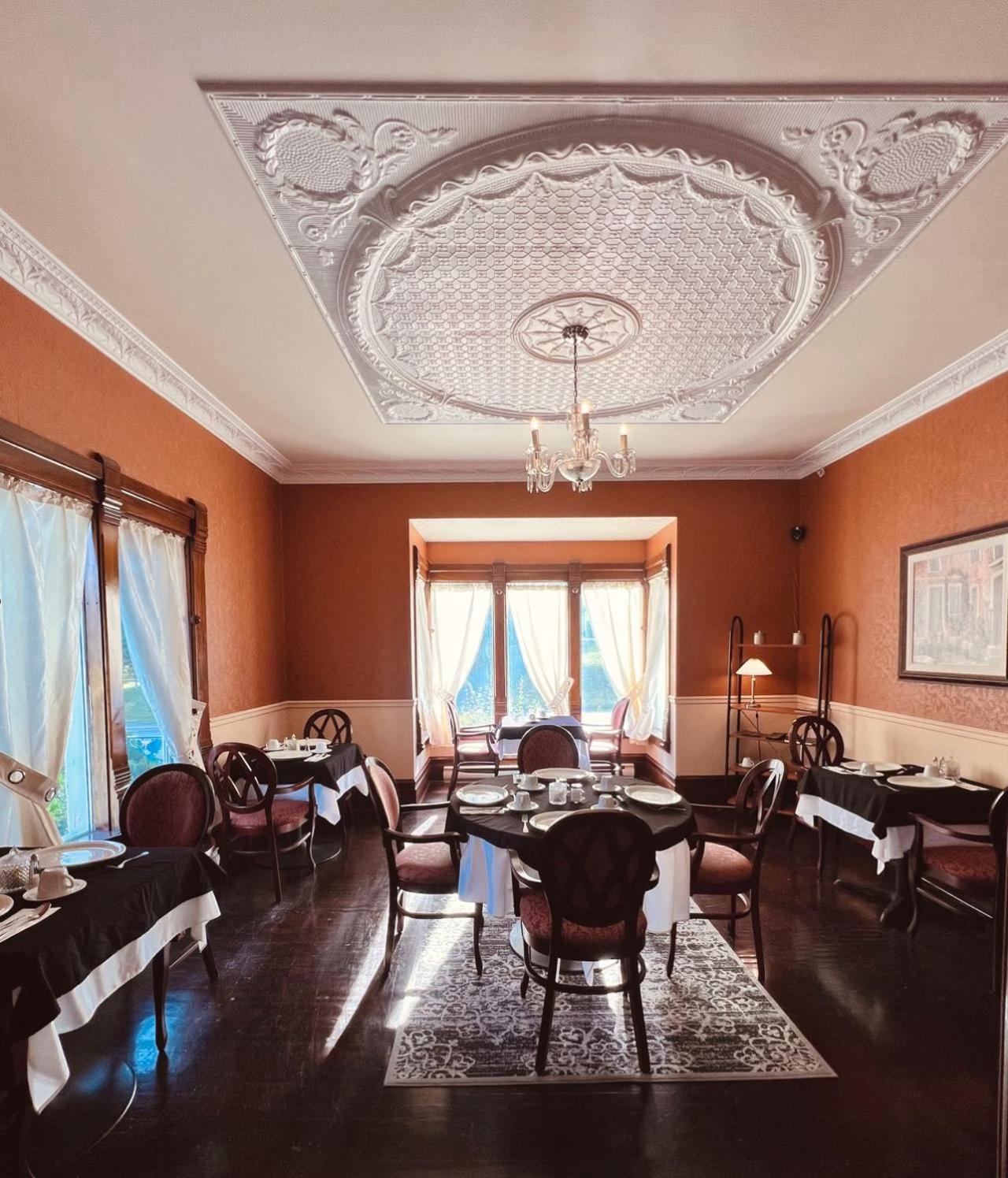 Le Chateau Du Lac Magog Εξωτερικό φωτογραφία